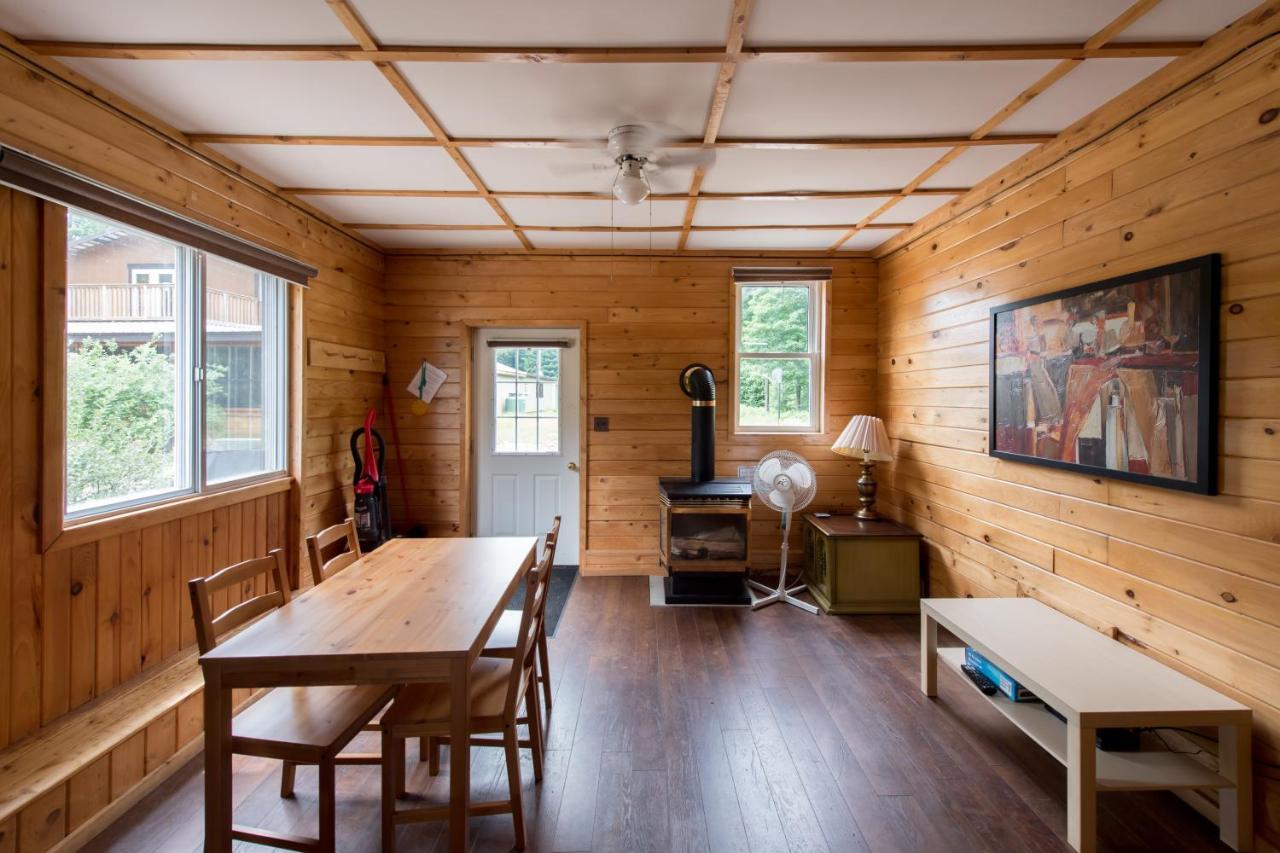 Madawaska Lodge-Cottage Экстерьер фото