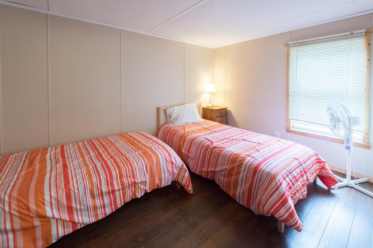 Madawaska Lodge-Cottage Экстерьер фото