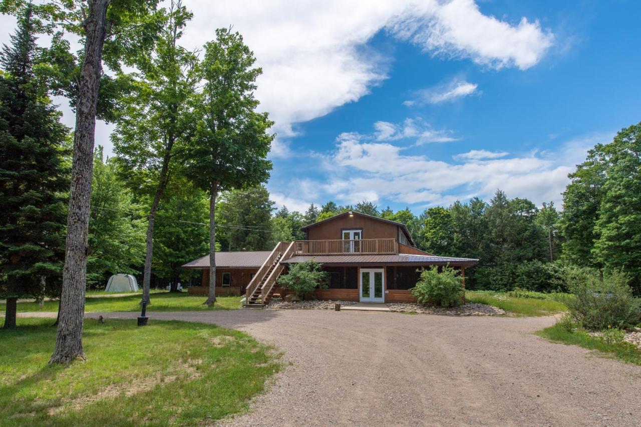 Madawaska Lodge-Cottage Экстерьер фото